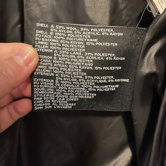 Guess Black Coat - Picture 6 of 7